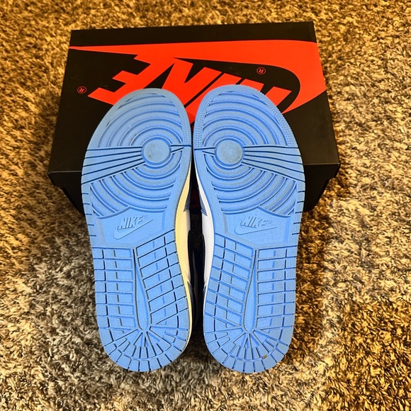 Air Jordan 1 “University Blue” Size 9 Men’s